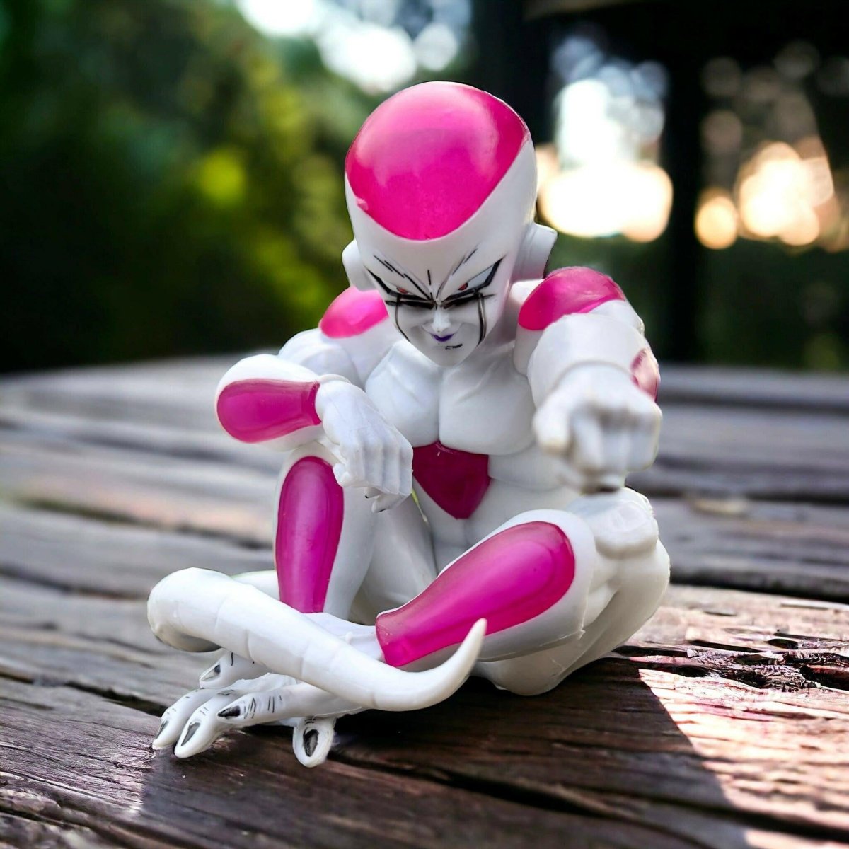 Capsule.pt - Figura Dragon Ball - Frieza - 13 cm