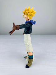 Capsule.pt - Figura Dragon Ball - Trunks Super Saiyan - 20 cm