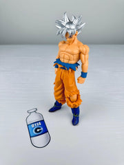 Capsule.pt - Figura Dragon Ball - Goku Ultra Instinct - 18 cm