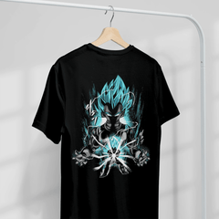 Capsule.pt - T-shirt Dragon Ball "Shadow Warriors" - Vegeta Blue