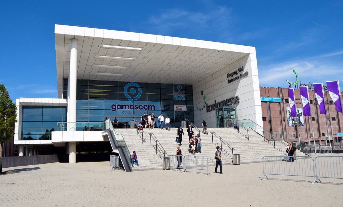 Entrada da Koelnmesse em Colónia, recinto que recebe a gamescom 2026, o maior evento de videojogos do mundo