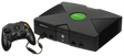 Consola Xbox original de 2001 com o comando Duke, que inspira o novo comando X25 dos 25 anos da Xbox