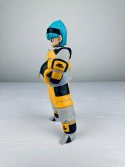 Figura Dragon Ball - Bulma com fato Capsule Corp - 21 cm - Capsule.pt