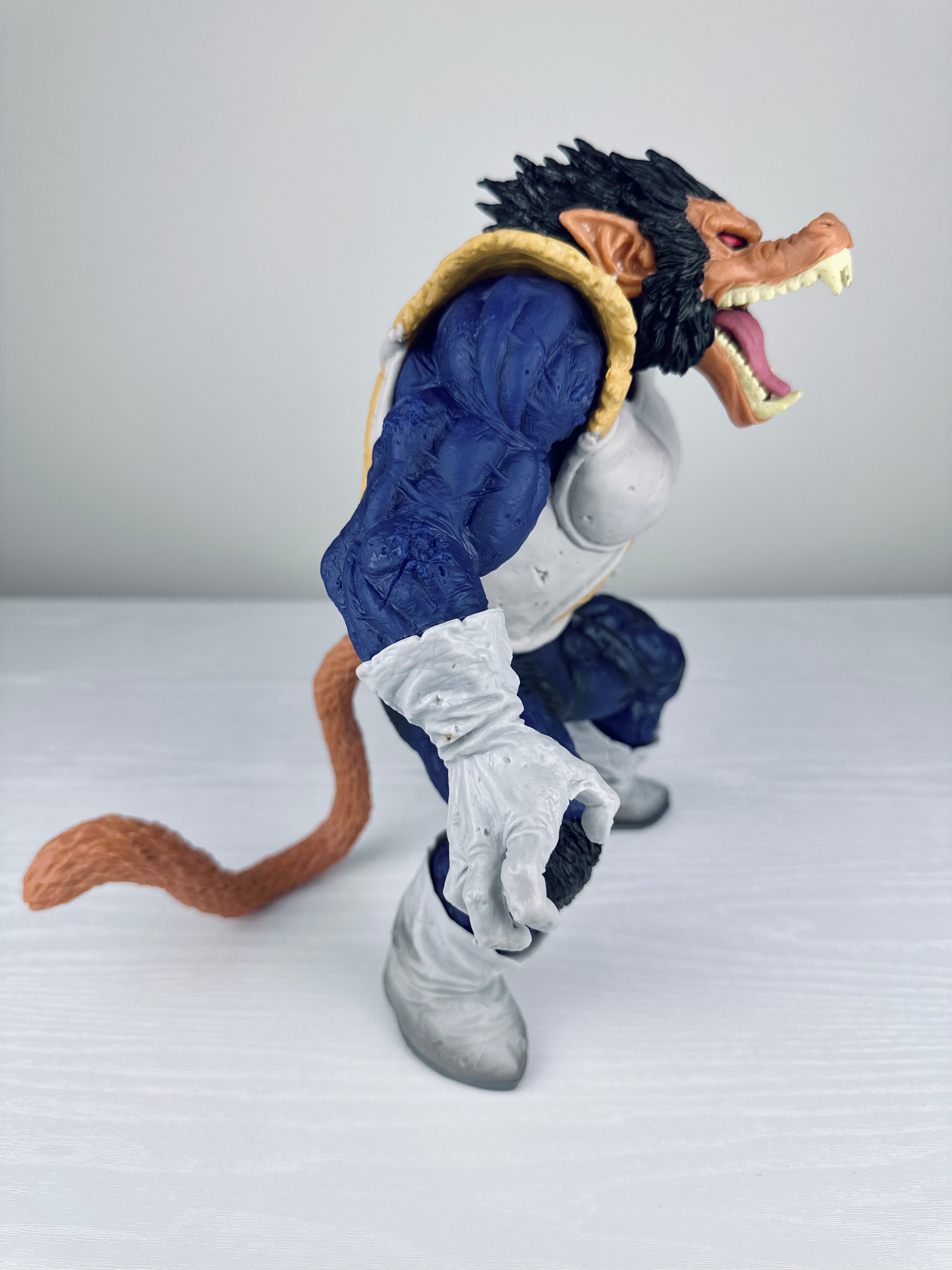 Figura Dragon Ball - Vegeta Oozaru - 31 cm - Capsule.pt