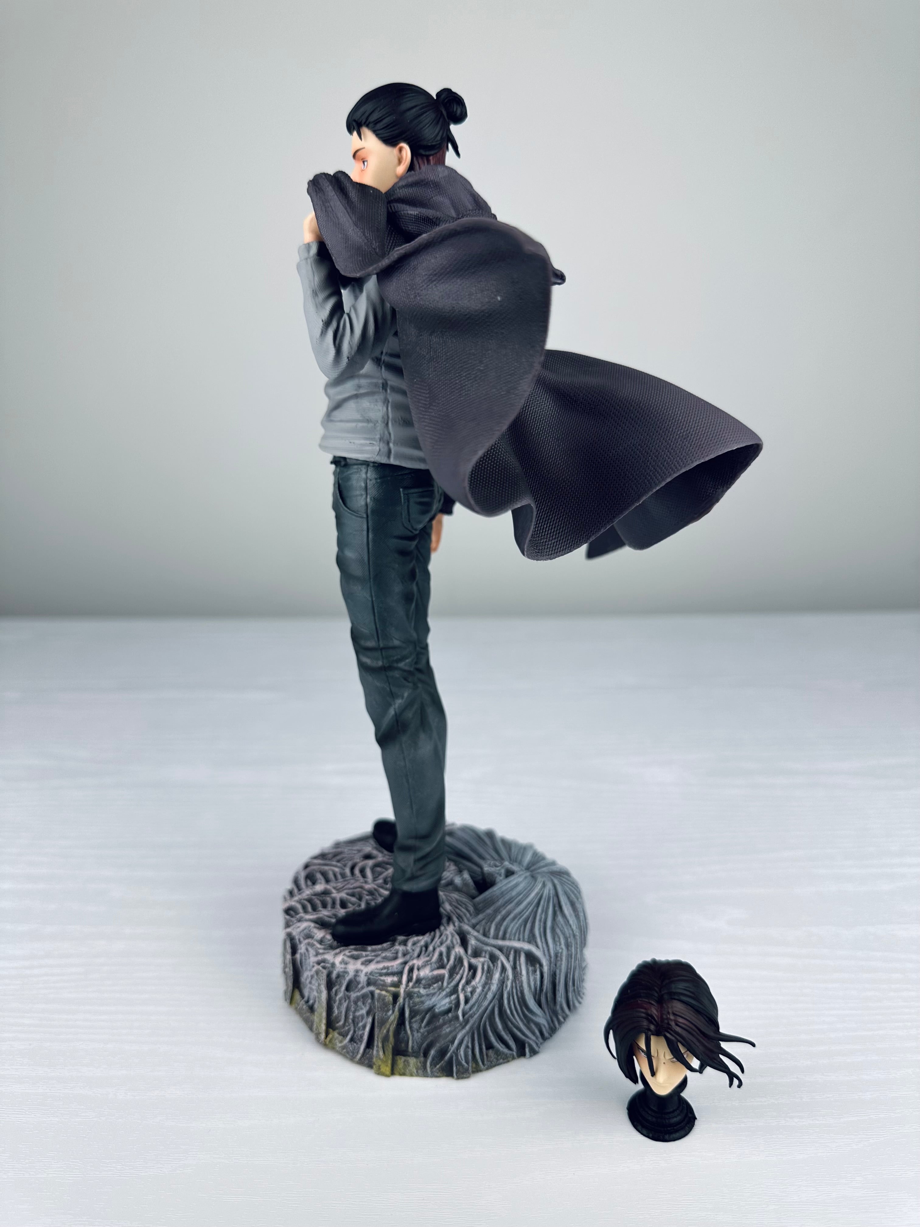 Figura Ataque de los Titanes - Eren Yeager - 28 cm