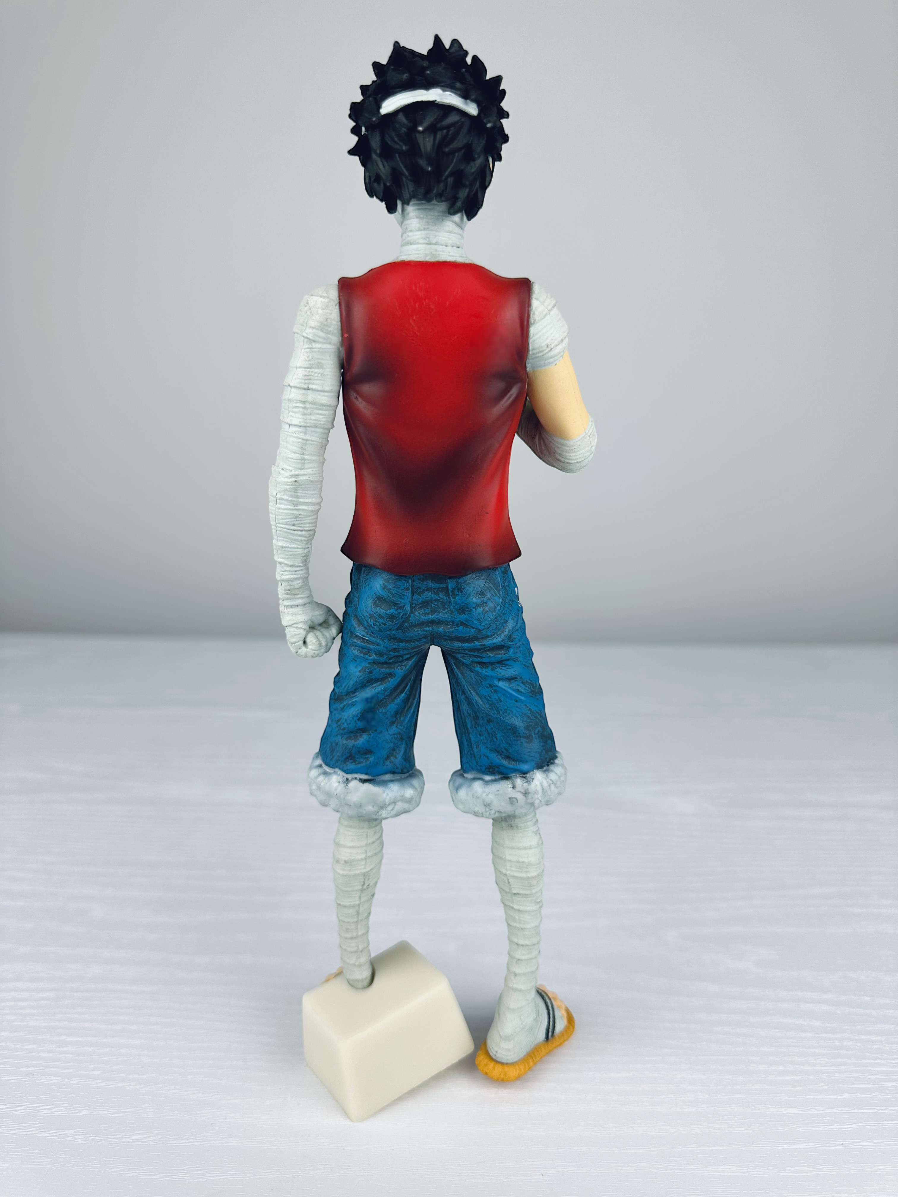 Figura One Piece - Monkey D. Luffy - 28 cm