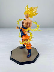 Capsule.pt - Figura Dragon Ball - Goku Super Saiyan - 16 cm