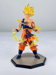 Capsule.pt - Figura Dragon Ball - Goku Super Saiyan - 16 cm