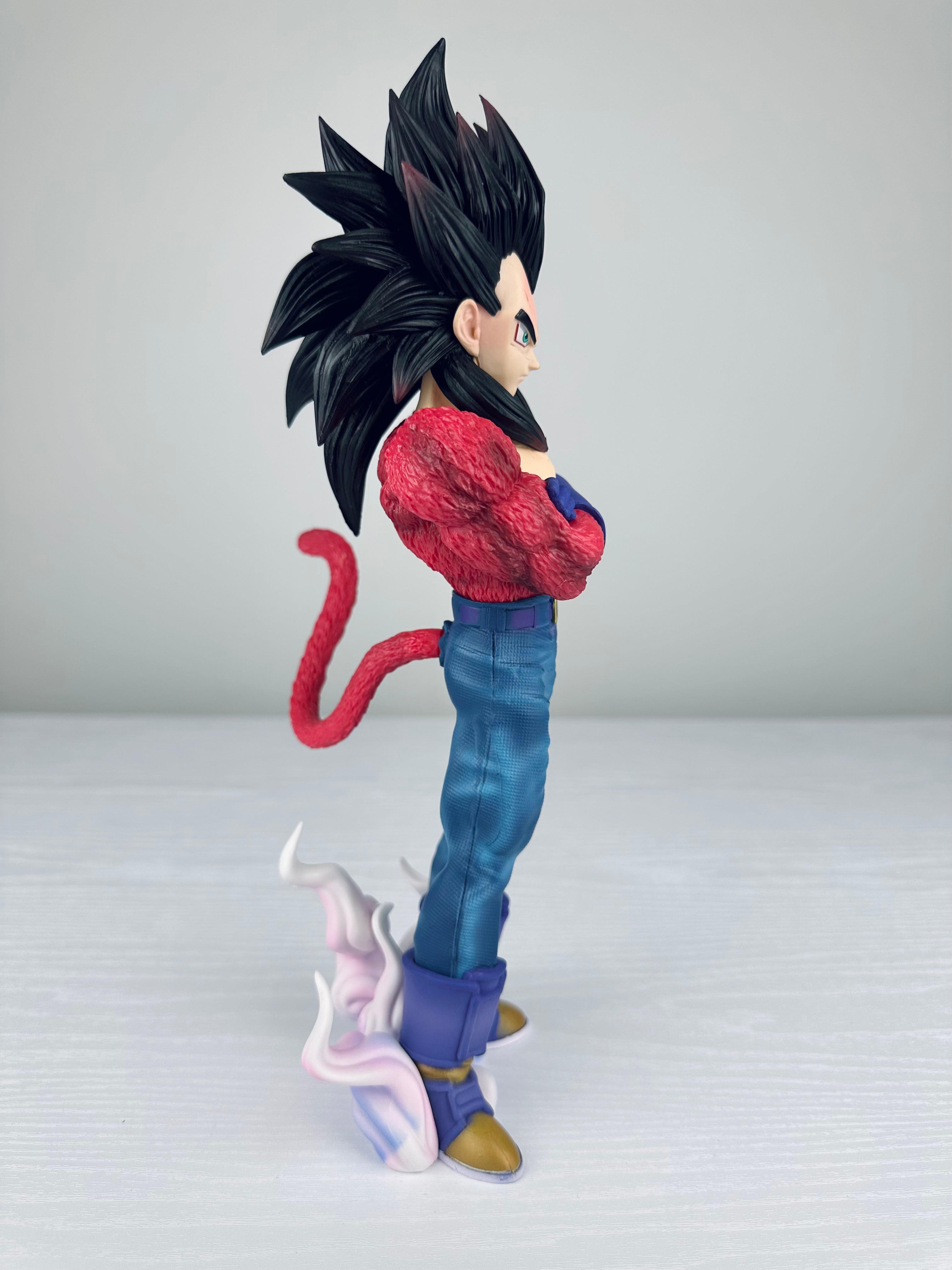 Figura Dragon Ball - Vegeta Super Saiyan 4 - 29 cm